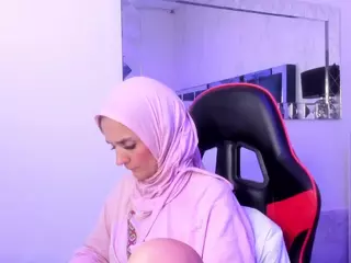 IrisKarim's Live Sex Cam Show