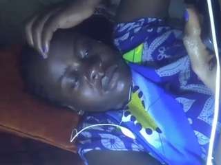 tarahopes's CamSoda show and profile