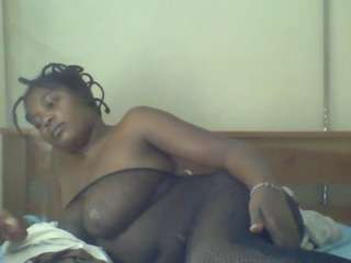 Linah Vee live webcam show