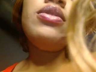 thekelliecapri webcam