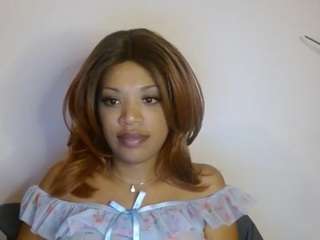 thekelliecapri webcam