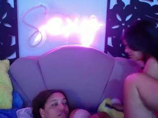 horny-sexy-brunette - Live Cam