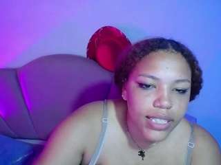 horny-sexy-brunette webcam model