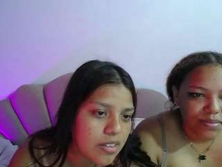 horny-sexy-brunette webcam