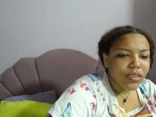 horny-sexy-brunette Live Webcam on CamSoda