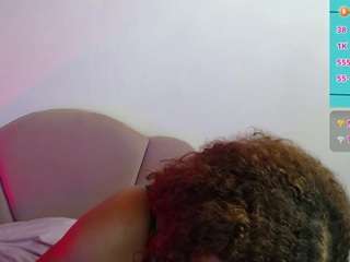 horny-sexy-brunette webcam