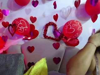 horny-sexy-brune... Live Webcam on CamSoda