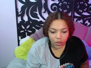 horny-sexy-brunette's Live Sex Cam Show