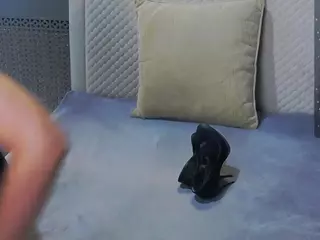 KiraNigh's Live Sex Cam Show