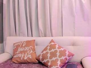 salomefoxx Live Webcam on CamSoda