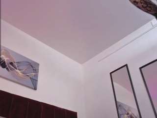 salomefoxx Live Webcam on CamSoda