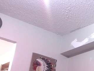 foxdenz6941 Live Webcam on CamSoda