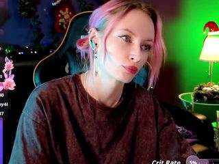 helen-carter webcam model