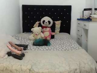 julietajonesx webcam