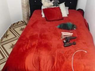 julietajonesx webcam