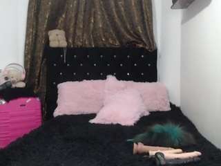 julietajonesx webcam