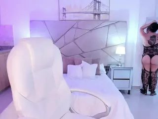 naomii-campbell's Live Sex Cam Show