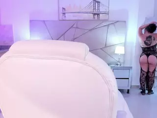 naomii-campbell's Live Sex Cam Show