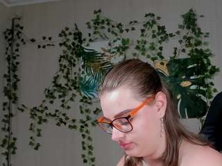 naughtycharming webcam model