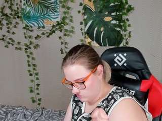 naughtycharming webcam
