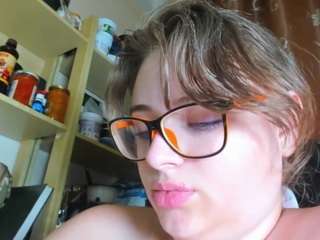 Seductive_She_Wolf live webcam show