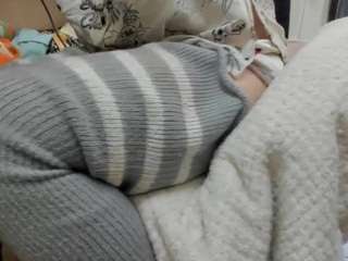 This model is live right now. naughtymistress