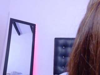  skinny-hottie18 chat room