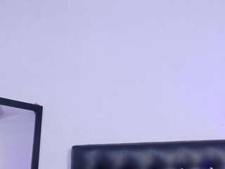 skinny-hottie18 live webcam show