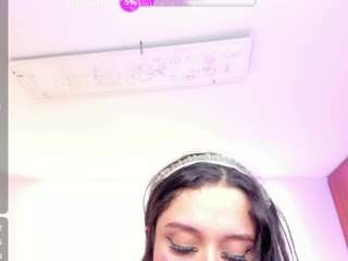 bellaa-hadid webcam model