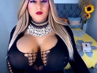 camilabigcock69xxx's CamSoda show and profile