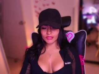 LAYLA NAUGHTY GIRL
