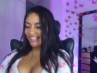  layla-nicols chat room