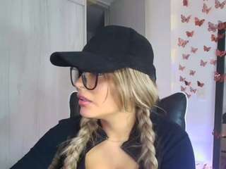 Layla Naughty Girl