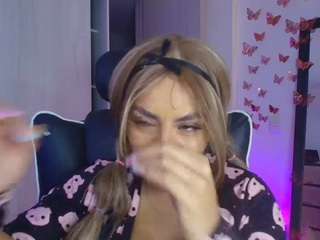 LAYLA NAUGHTY GIRL