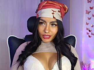 layla-nicols