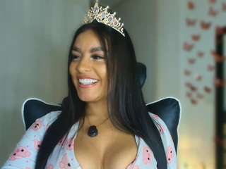 layla-nicols Live Webcam on CamSoda