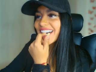 LAYLA NAUGHTY GIRL