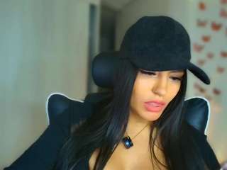 LAYLA NAUGHTY GIRL