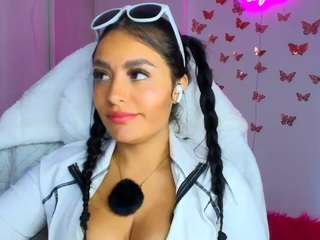layla-nicols webcam