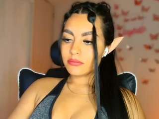  layla-nicols chat room