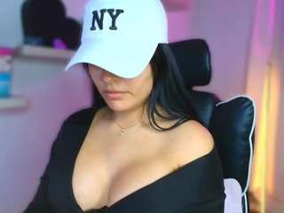 layla-nicols Live Webcam on CamSoda