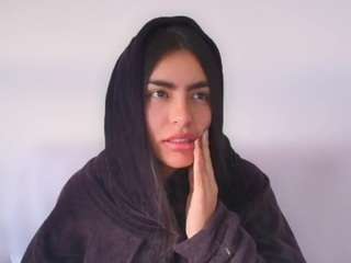 layla-nicols webcam