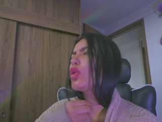 layla-nicols