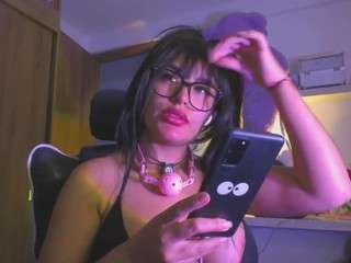 layla-nicols Sex Cam Show