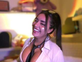 layla-nicols