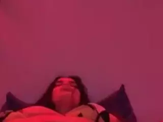 milfytaylor's Live Sex Cam Show