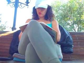 mellysquirtybiglabia chat room