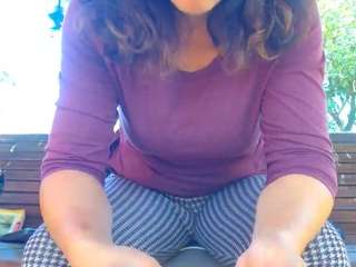 MellySquirtyBigLabia