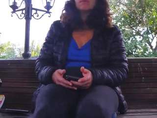mellysquirtybiglabia Thumb Image