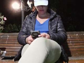  mellysquirtybiglabia chat room